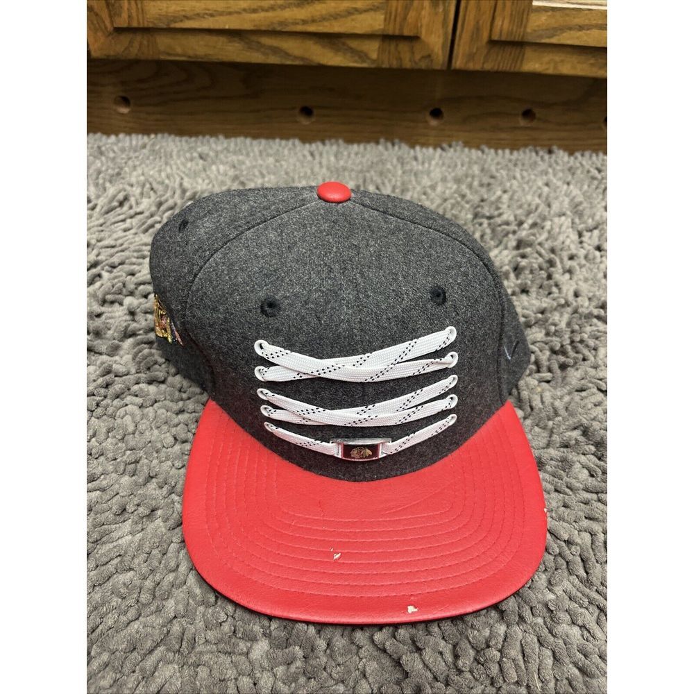 Chicago‎ Blackhawks Zephyr Lacer Collection Melton Structured Snapback Hat Cap